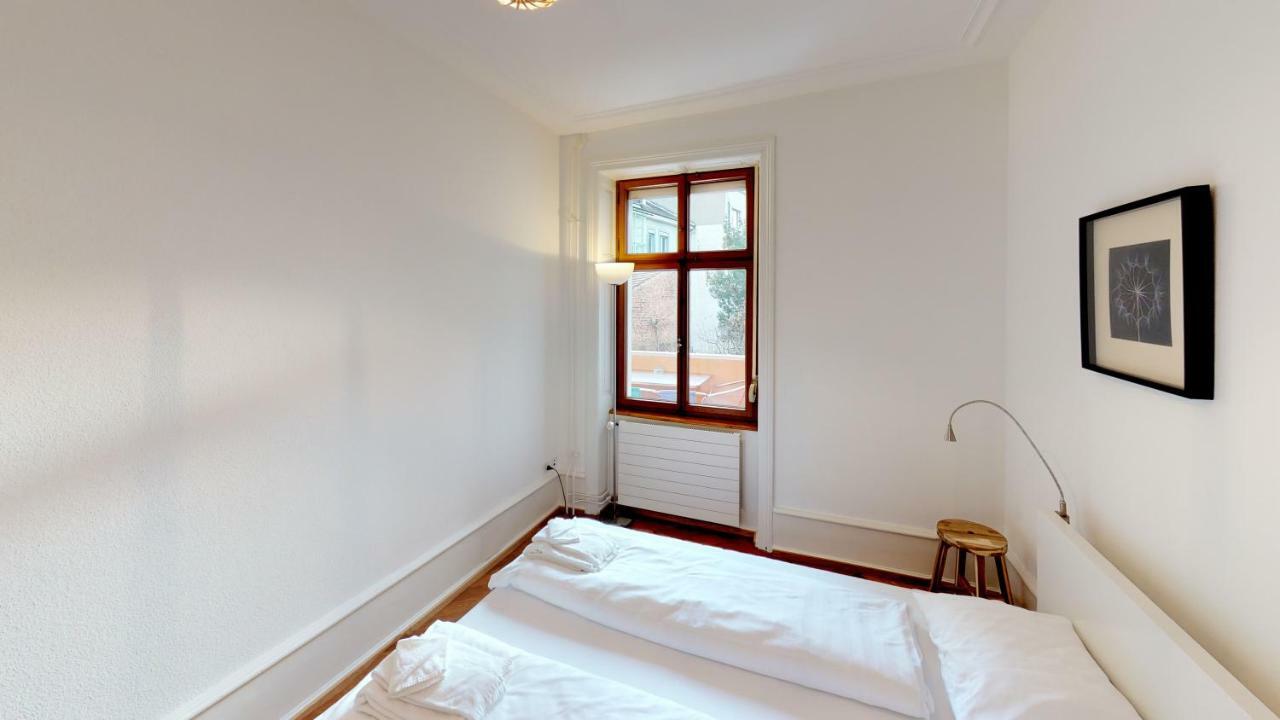 Unique Serviced Living @ Airport Line Basel Luaran gambar